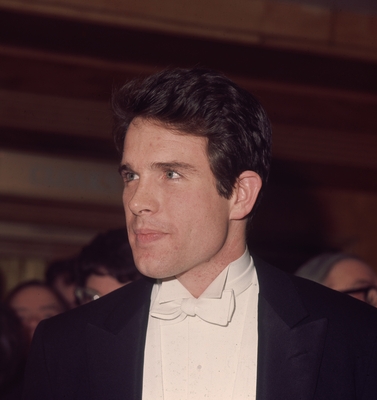 Warren Beatty posters