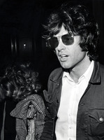 Warren Beatty mug #G910079