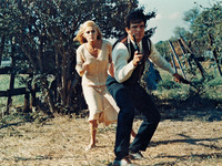 Warren Beatty tote bag #G910091