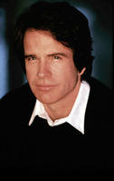 Warren Beatty t-shirt #2668124