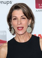Wendie Malick mug #G1508884