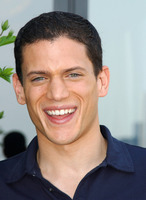 Wentworth Miller Longsleeve T-shirt #2271743