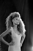 Whitney Houston Longsleeve T-shirt #2118615