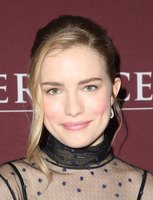 Willa Fitzgerald Sweatshirt #2996987