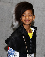 Willow Smith Longsleeve T-shirt #2427920