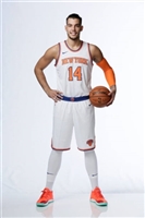 Willy Hernangomez Sweatshirt #3404288