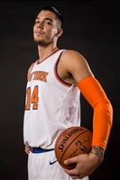 Willy Hernangomez Sweatshirt #3404303