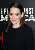 Winona Ryder Longsleeve T-shirt #3939100
