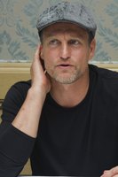 Woody Harrelson Sweatshirt #2250794