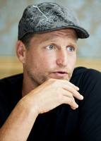 Woody Harrelson Sweatshirt #2325152