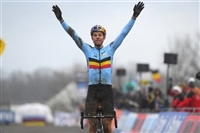 Wout Van Aert mug #G2321641