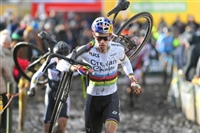 Wout Van Aert Longsleeve T-shirt #3704447