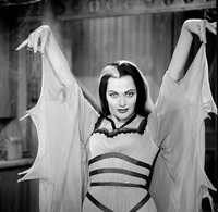 Yvonne De Carlo Sweatshirt #2607533