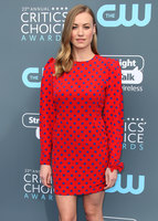 Yvonne Strahovski longsleeve t-shirt #3012713