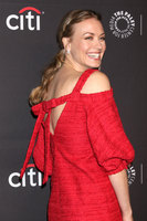 Yvonne Strahovski t-shirt #3200556