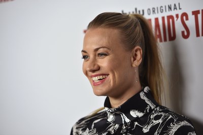 Yvonne Strahovski posters