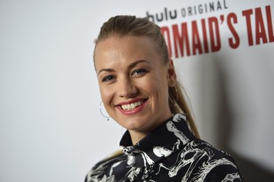 Yvonne Strahovski posters