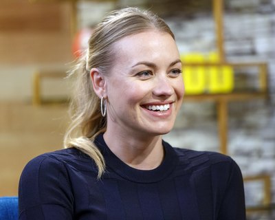 Yvonne Strahovski posters