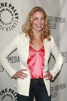 Yvonne Strahovski tote bag #G2429034