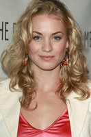 Yvonne Strahovski Tank Top #3811800