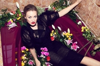 Yvonne Strahovski longsleeve t-shirt #3823521