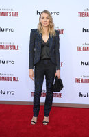 Yvonne Strahovski longsleeve t-shirt #3895315