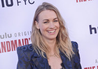 Yvonne Strahovski mug #G2512571