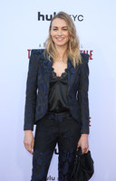 Yvonne Strahovski Sweatshirt #3895318