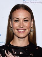 Yvonne Strahovski mug #G2533950