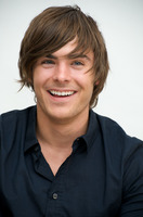 Zac Efron Longsleeve T-shirt #2236857