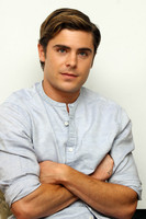 Zac Efron Longsleeve T-shirt #2243067