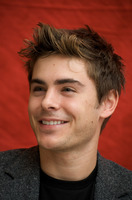 Zac Efron Longsleeve T-shirt #2409921