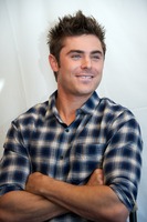 Zac Efron t-shirt #2431157