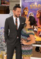 Zachary Levi Sweatshirt #2887379