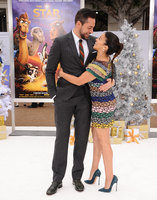 Zachary Levi Tank Top #2887469