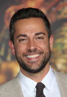 Zachary Levi Sweatshirt #2926707