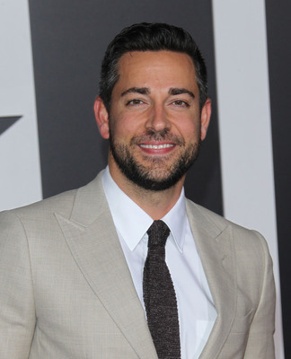 Zachary Levi Poster 2926711