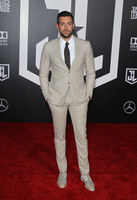 Zachary Levi Sweatshirt #2926720
