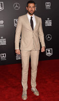 Zachary Levi Sweatshirt #2926742