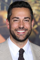 Zachary Levi Sweatshirt #2926746