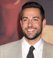 Zachary Levi Sweatshirt #2926747