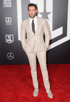 Zachary Levi Sweatshirt #2926755