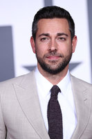 Zachary Levi Sweatshirt #2926760