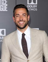 Zachary Levi Sweatshirt #2926763