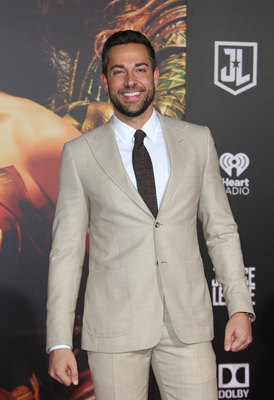 Zachary Levi Poster 2926768