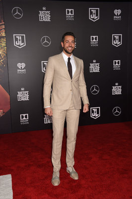 Zachary Levi Poster 2926769