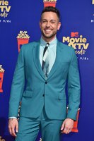 Zachary Levi Sweatshirt #3872773
