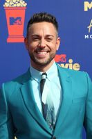 Zachary Levi t-shirt #3872786
