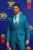 Zachary Levi Sweatshirt #3872804
