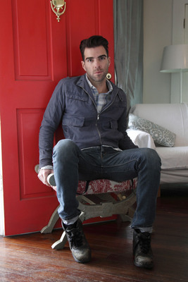 Zachary Quinto puzzle 1972115